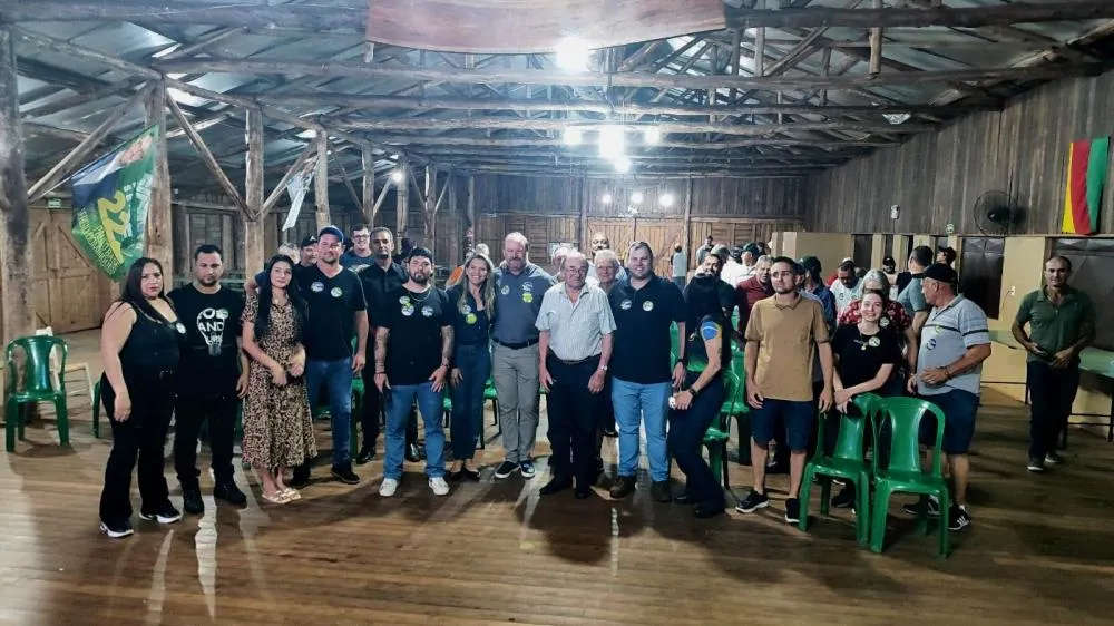 Ademar Dorfschmidt reúne apoiadores em encontro no CTG, em Nova Santa Rosa