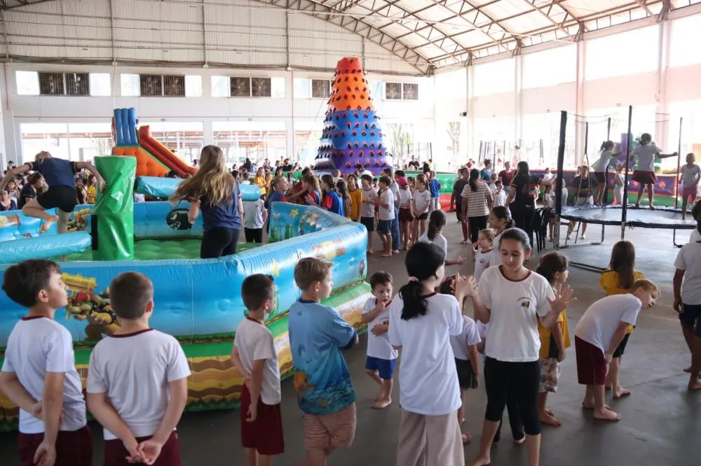 Dia das Crianças é celebrado com muita diversão em Nova Santa Rosa