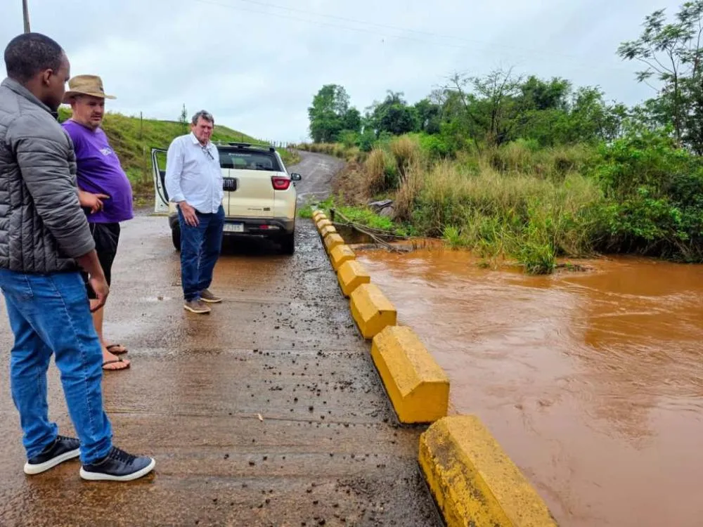 VÍDEO: Prefeitura acompanha elevação do nível do Rio Arroio Guaçu em Nova Santa Rosa
