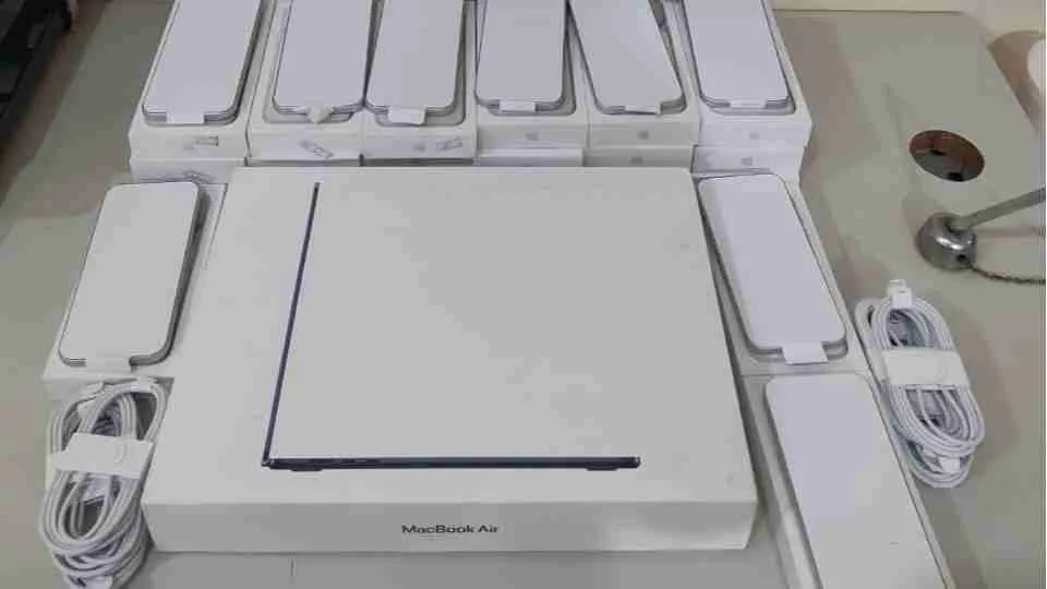 Viagem de aplicativo termina com apreensão de nove iPhones e MacBook em Toledo